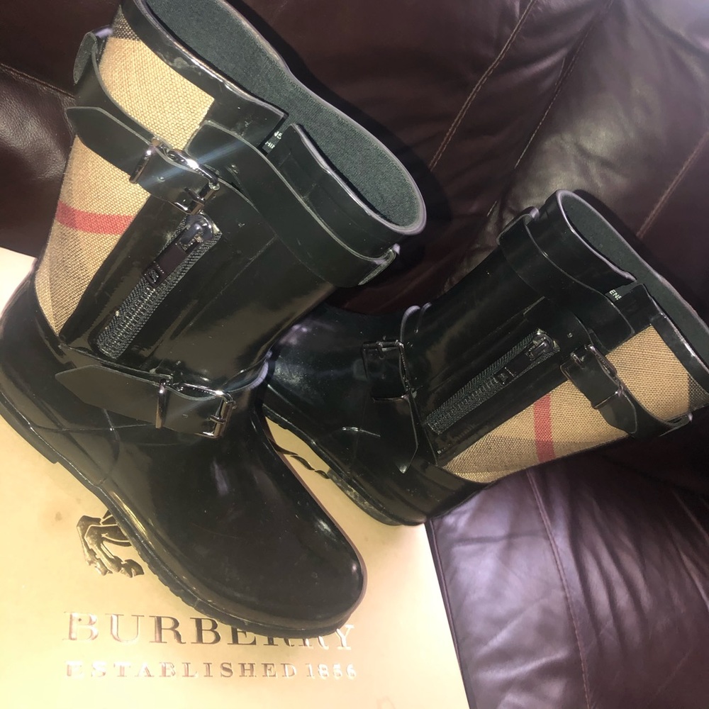 Burberry rain boots